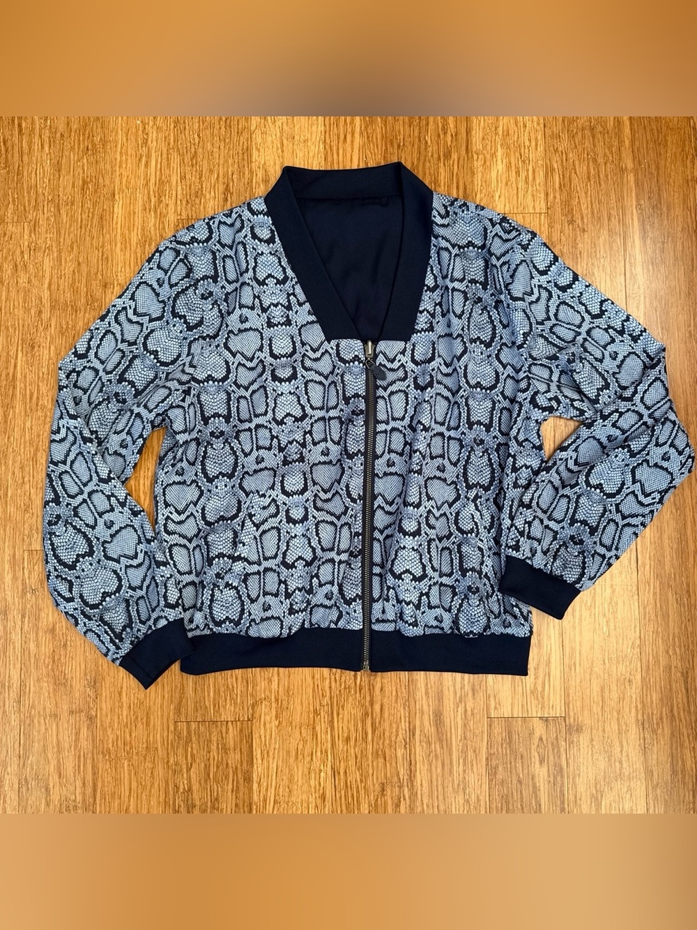 Stella & dot Womens Snake-Print Bomber Jacket - Navy